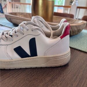 Veja women’s shoe size 9